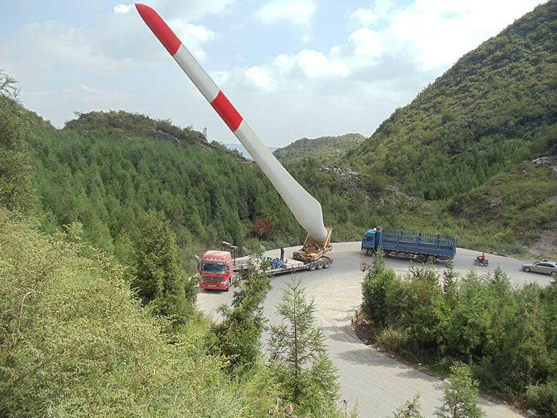 مقطورة برج الرياح Wind Tower Trailer
