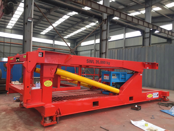 نصائح الحاويات Container tipper