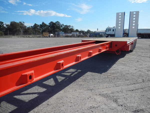 نصف مقطورة مسطحة قابلة للتمديد extendable flatbed semi trailer